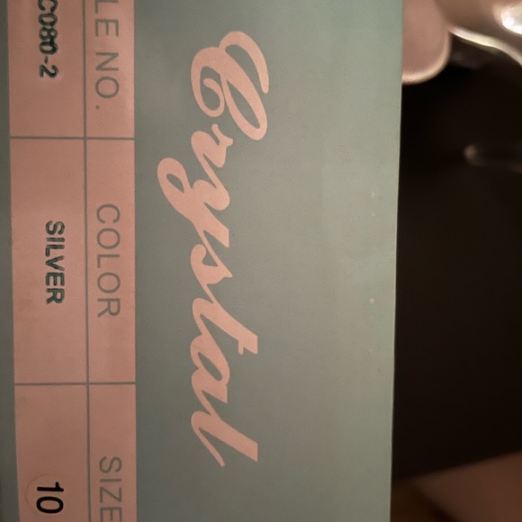 Size 10 Clear Mule with gradient silver heel - Picture 2 of 8